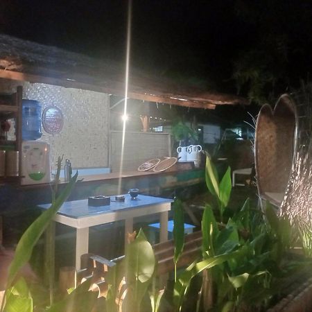Efrata Villa Gili Air Chambre photo